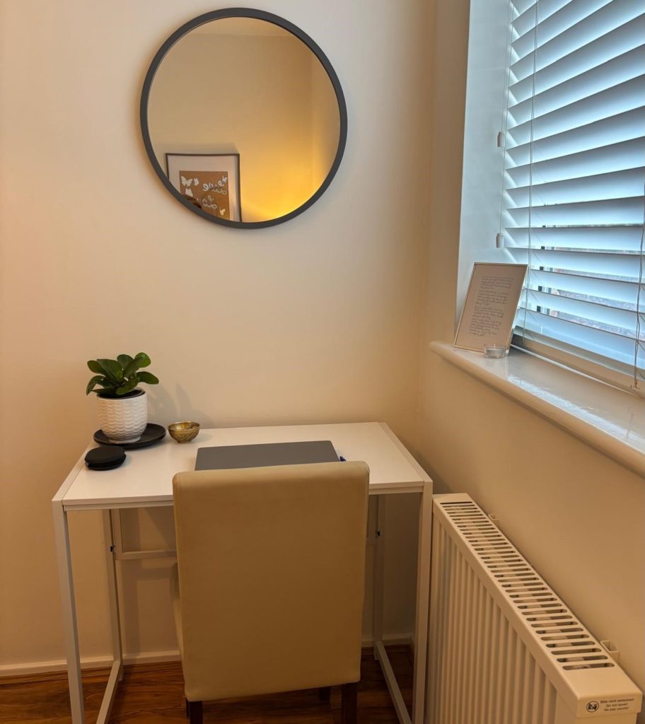 Feng Shui applied to Anamaria's working-from-home desk area